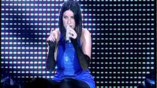 Laura Pausini  La Soledad live [upl. by Brottman]