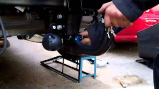 Vauxhall Insignia Towbar System [upl. by Venterea]