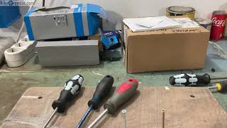 Phillips JIS and Pozidriv screwdrivers demonstration [upl. by Nilyaj372]