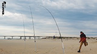 NEW FISHING RIG CATCHES EVERYTHING How to tie an effective beach fishing rig [upl. by Gearhart832]