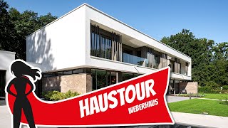 Haustour 3 Millionen Luxusvilla vom Architekten als Fertighaus Weberhaus  Hausbau Helden [upl. by Gautious875]