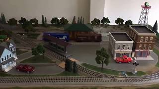 Lionel Fastrack 4x8 Train Layout [upl. by Ardelle]