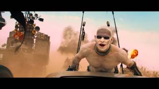 Mad Max Furia en la Carretera  Clip 1 [upl. by Mudenihc]