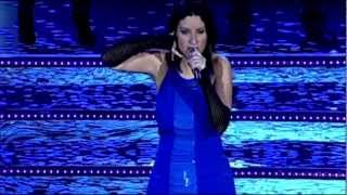 Laura Pausini  Se Fue live [upl. by Nyliak725]